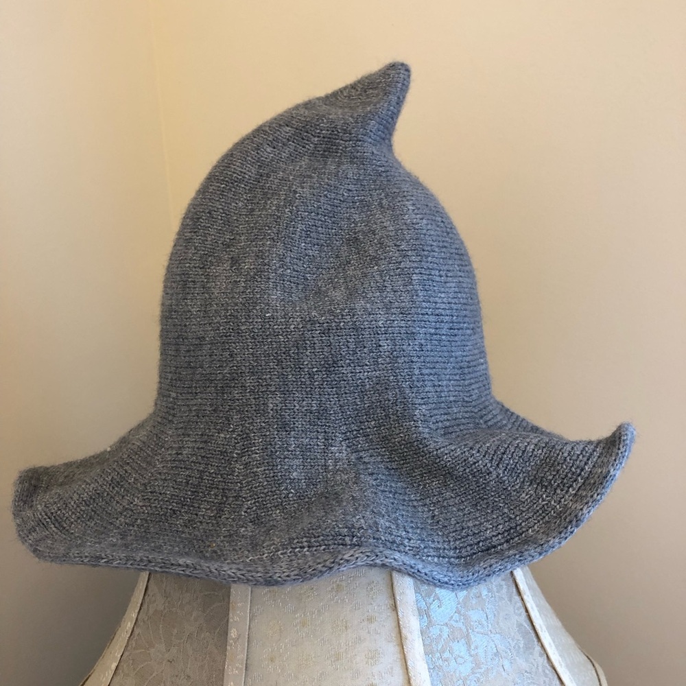 Felt Witchy/fairy hat Grey